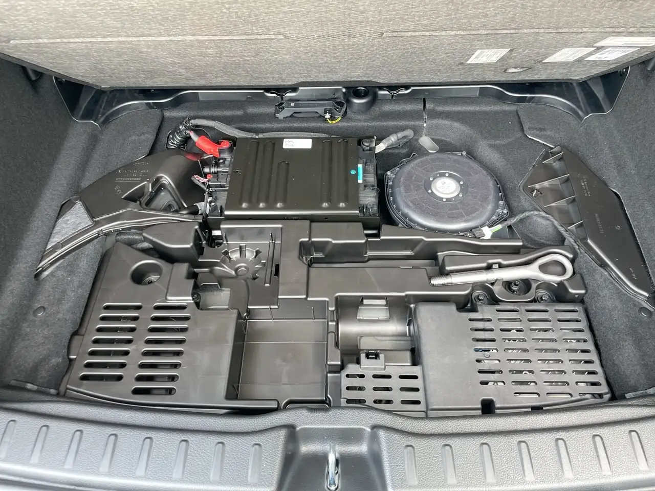 Mercedes-Benz GLA снимка Mercedes-Benz GLA
