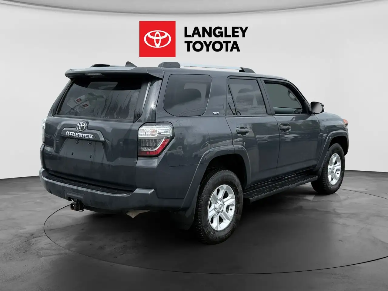 Toyota 4-Runner снимка Toyota 4-Runner