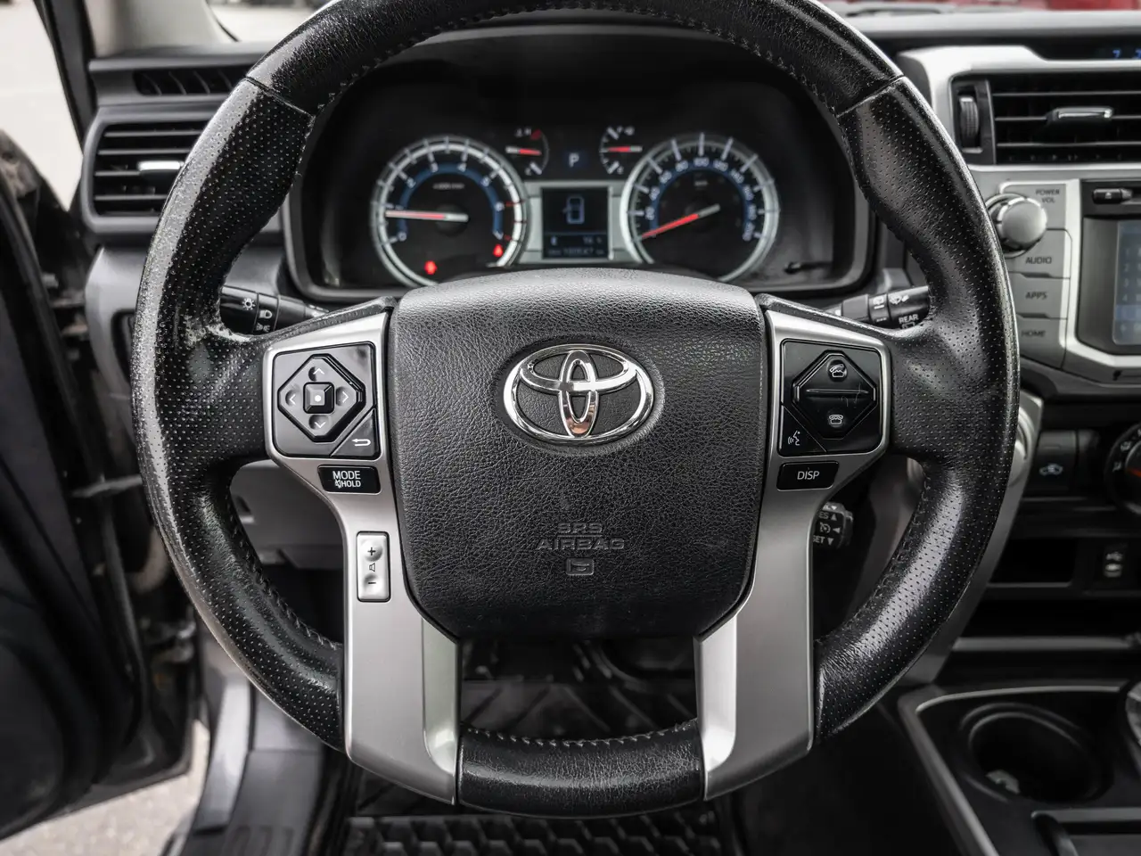 Toyota 4-Runner снимка Toyota 4-Runner