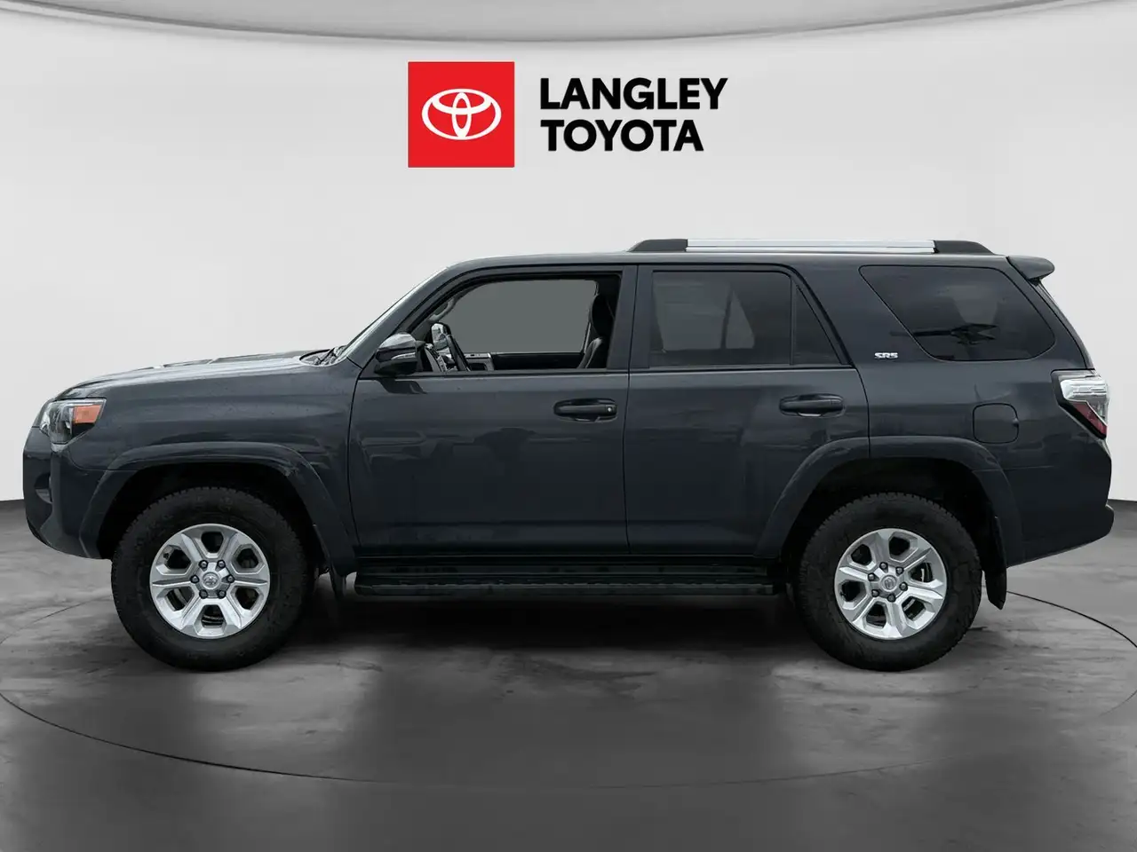 Toyota 4-Runner снимка Toyota 4-Runner