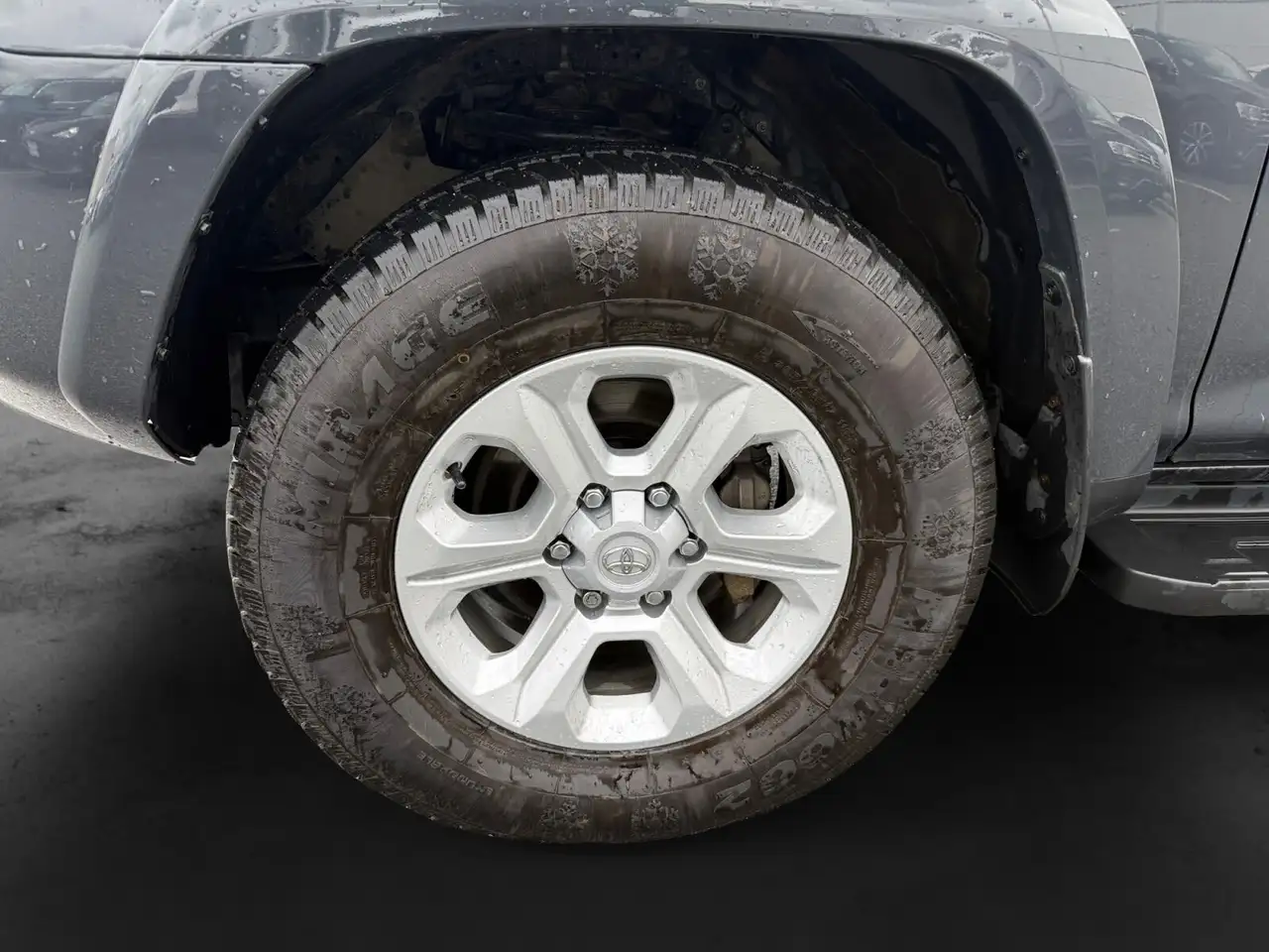Toyota 4-Runner снимка Toyota 4-Runner