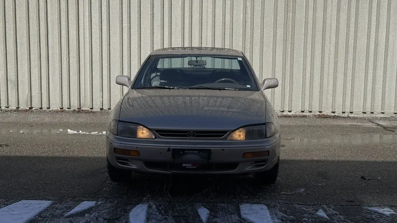 Toyota Camry снимка Toyota Camry