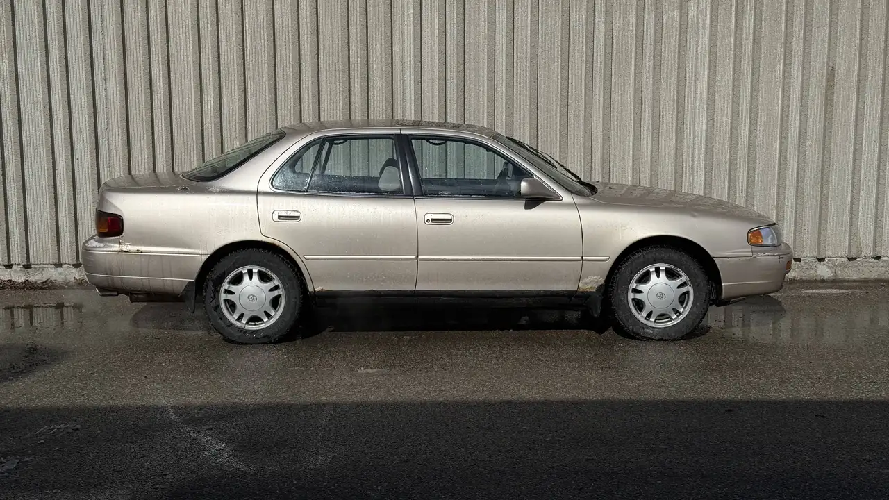 Toyota Camry снимка Toyota Camry