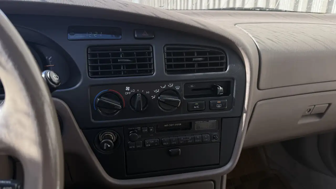 Toyota Camry снимка Toyota Camry