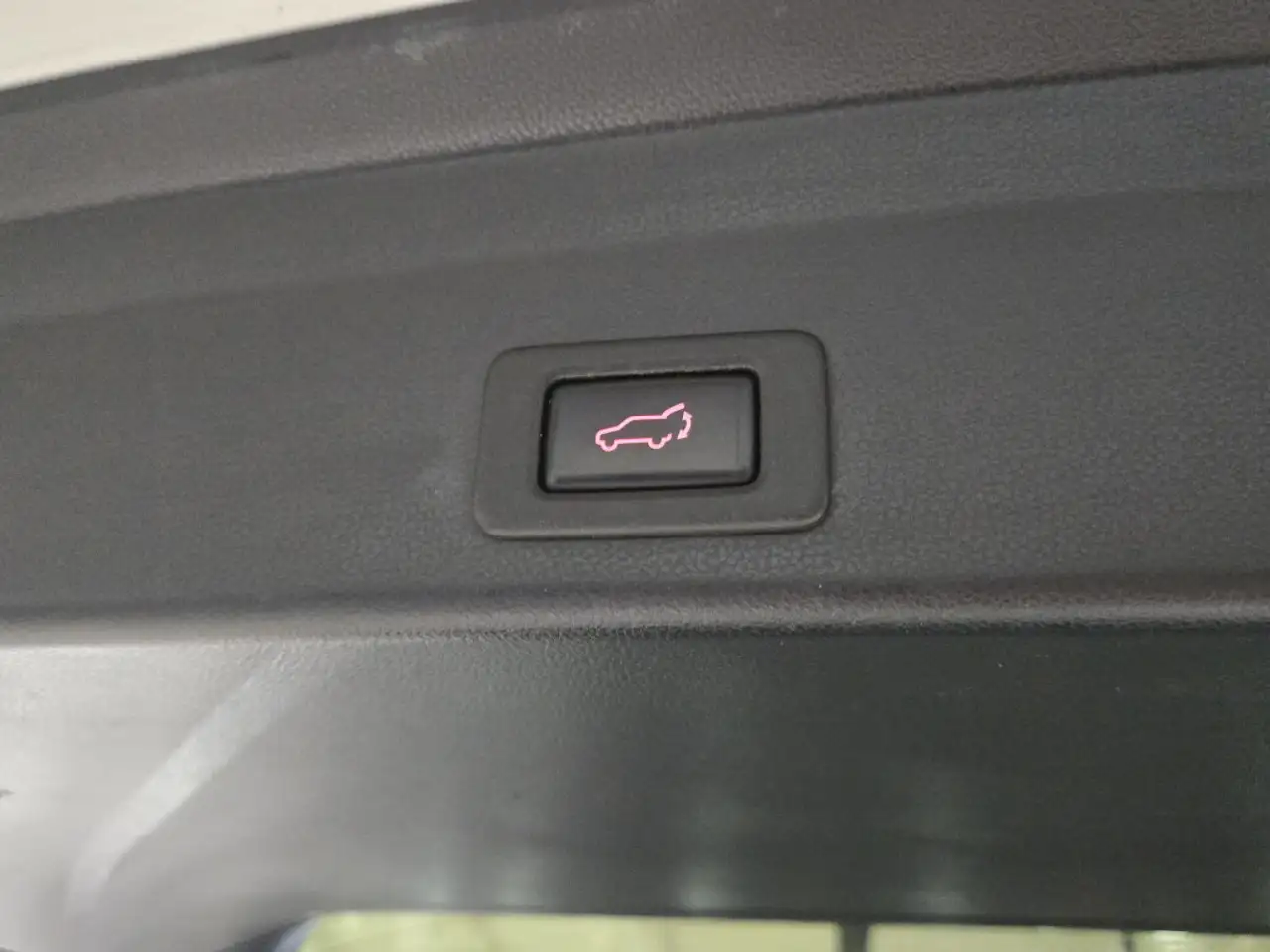 Subaru Ascent photo Subaru Ascent