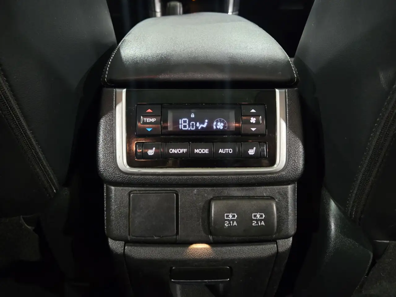 Subaru Ascent photo Subaru Ascent