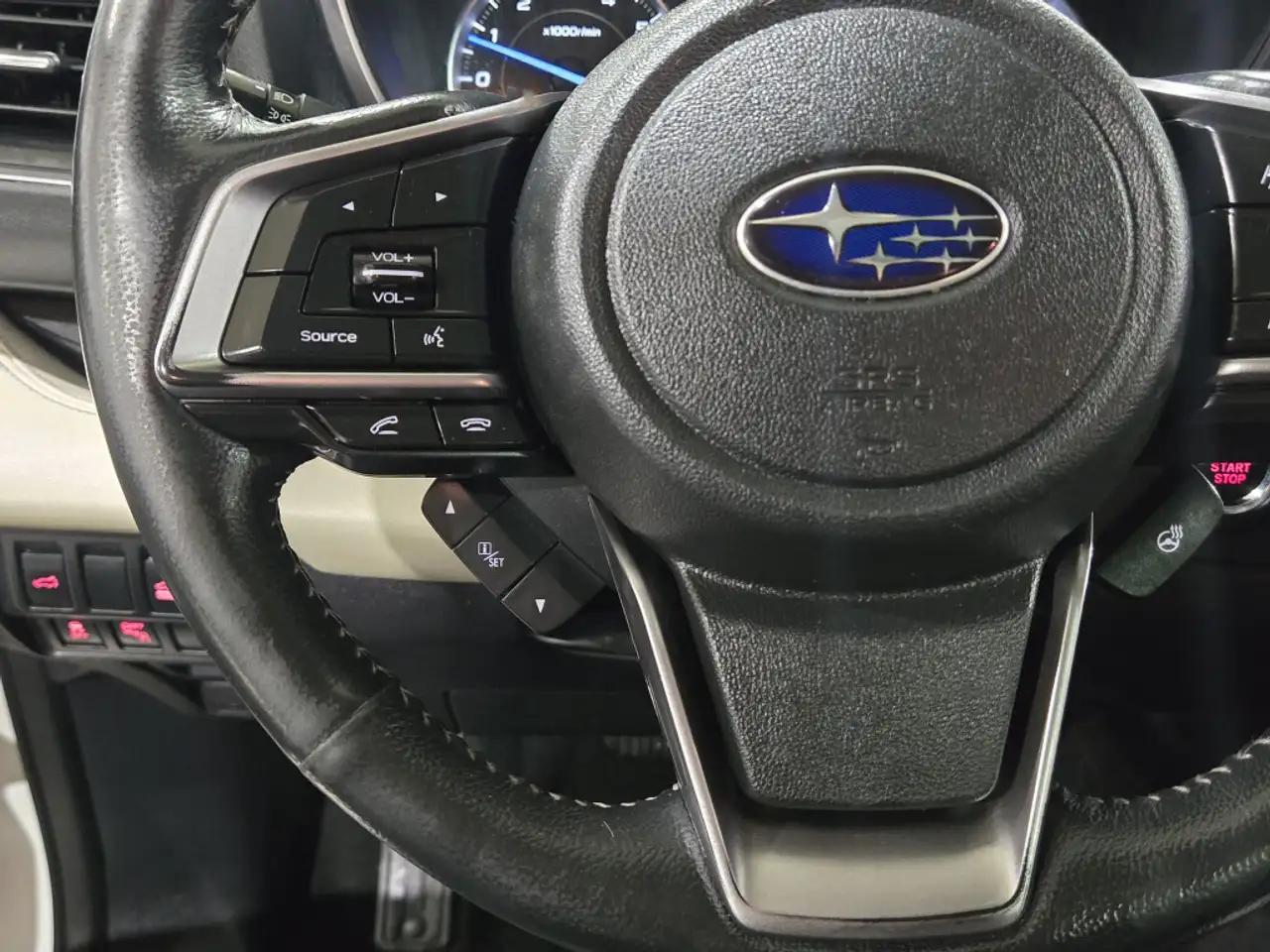 Subaru Ascent photo Subaru Ascent
