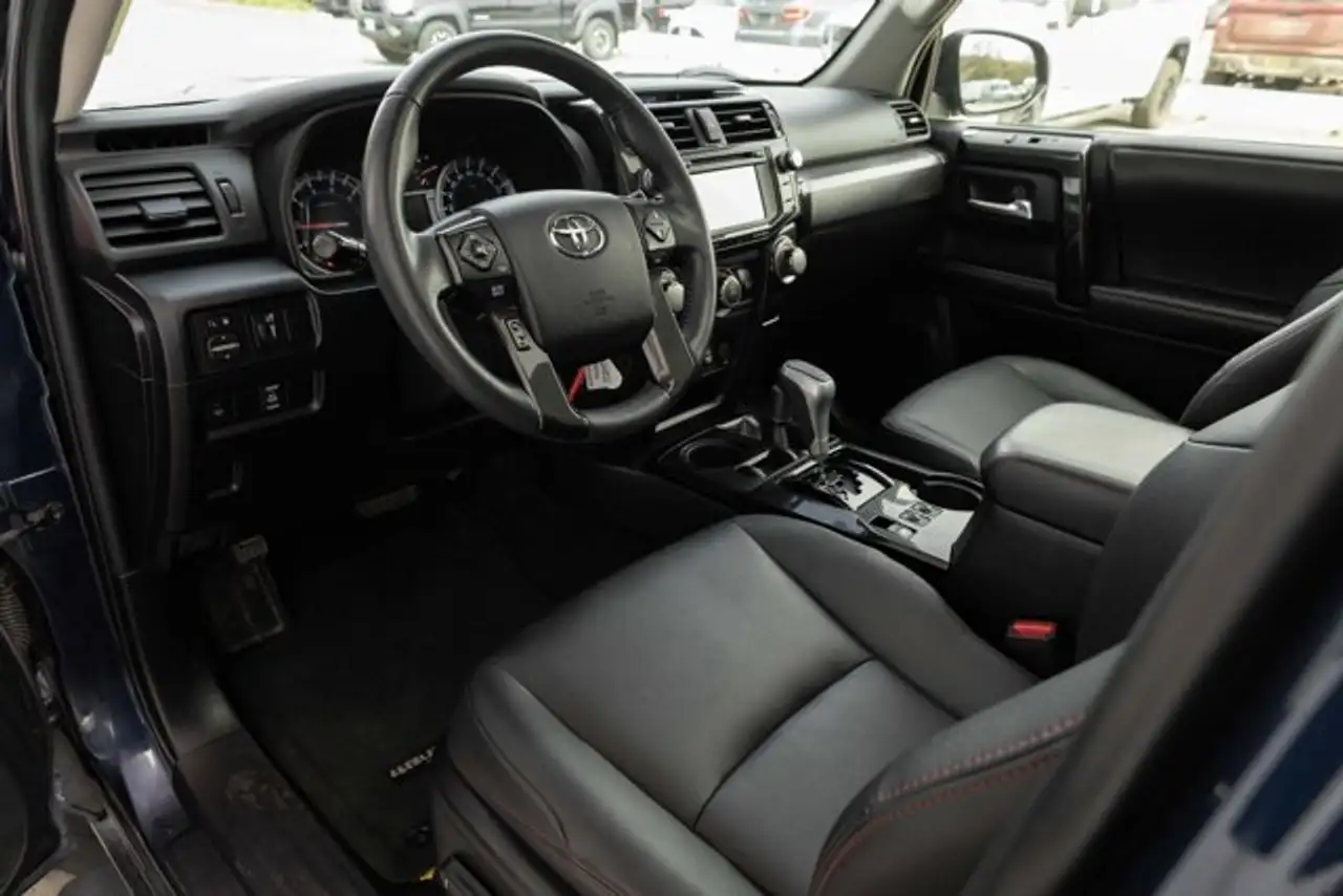 Toyota 4-Runner снимка Toyota 4-Runner