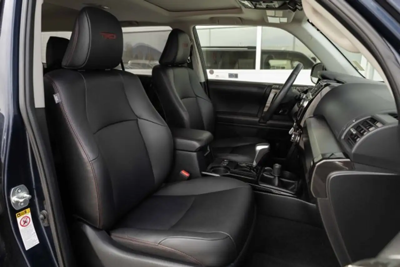 Toyota 4-Runner снимка Toyota 4-Runner
