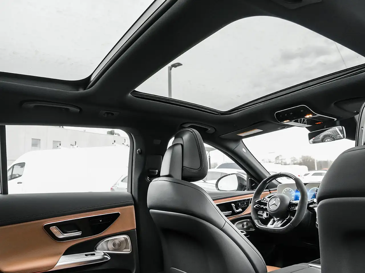 Mercedes-Benz E-Class photo Mercedes-Benz E-Class