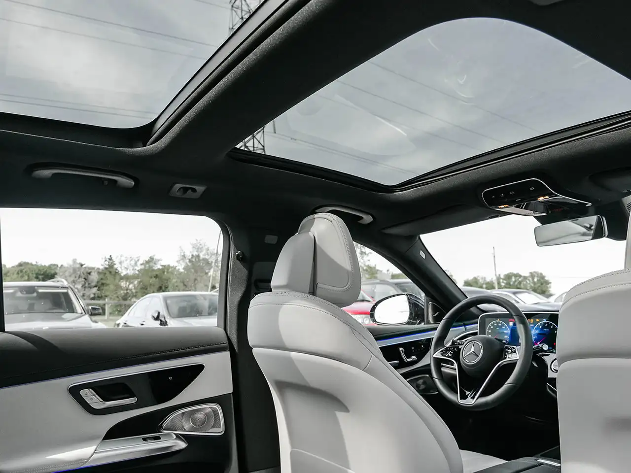Mercedes-Benz E-Class fotografie Mercedes-Benz E-Class