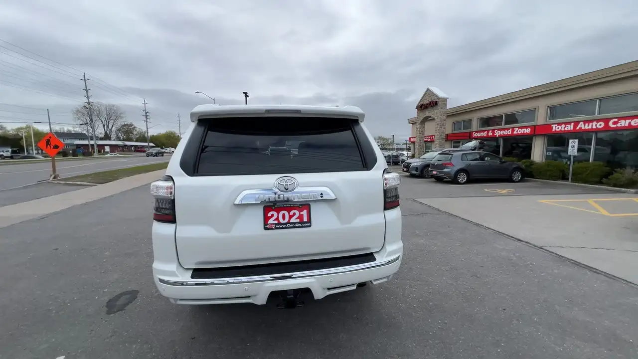 Toyota 4-Runner снимка Toyota 4-Runner