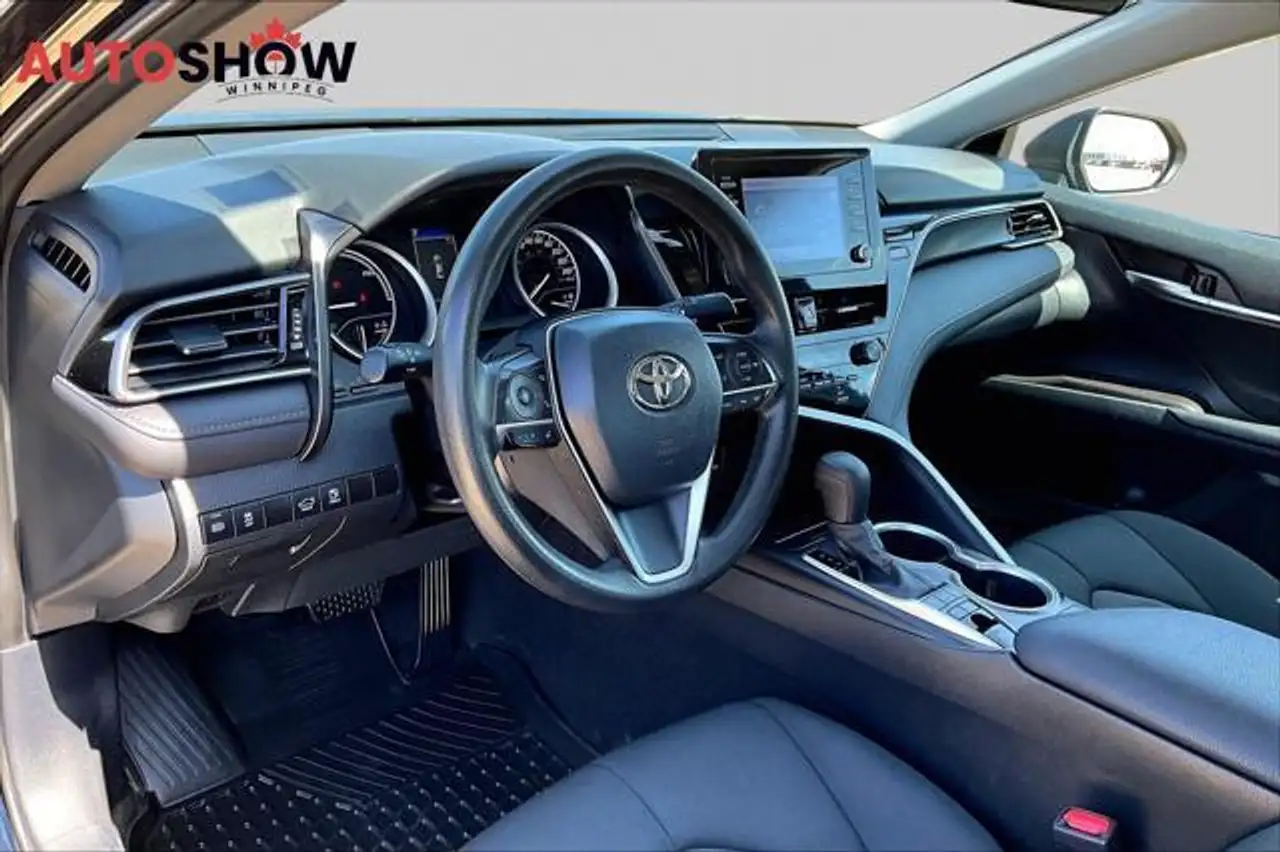 Toyota Camry снимка Toyota Camry