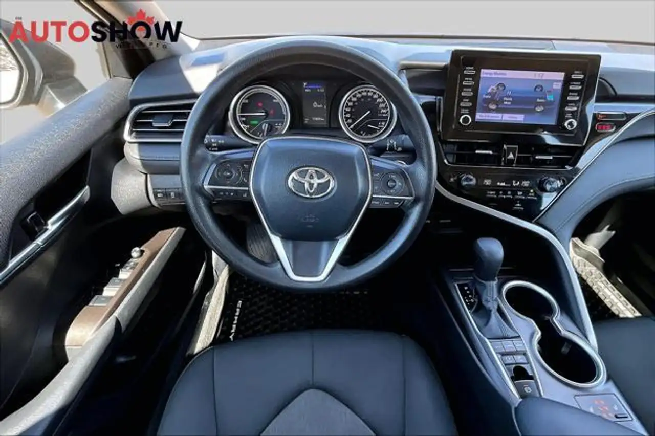 Toyota Camry снимка Toyota Camry