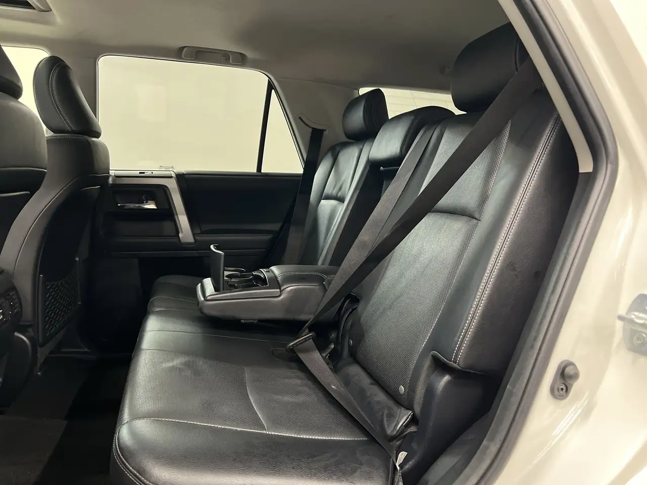 Toyota 4-Runner снимка Toyota 4-Runner