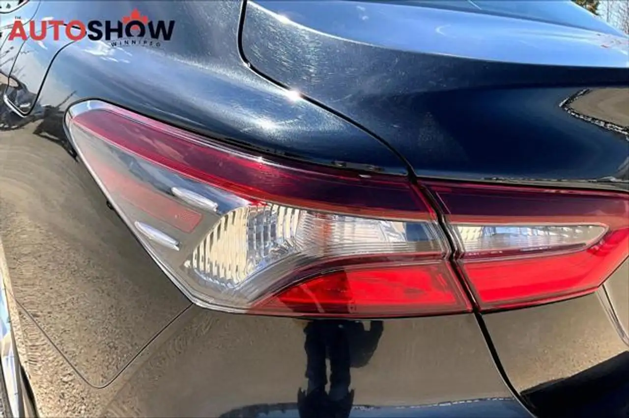 Toyota Camry снимка Toyota Camry