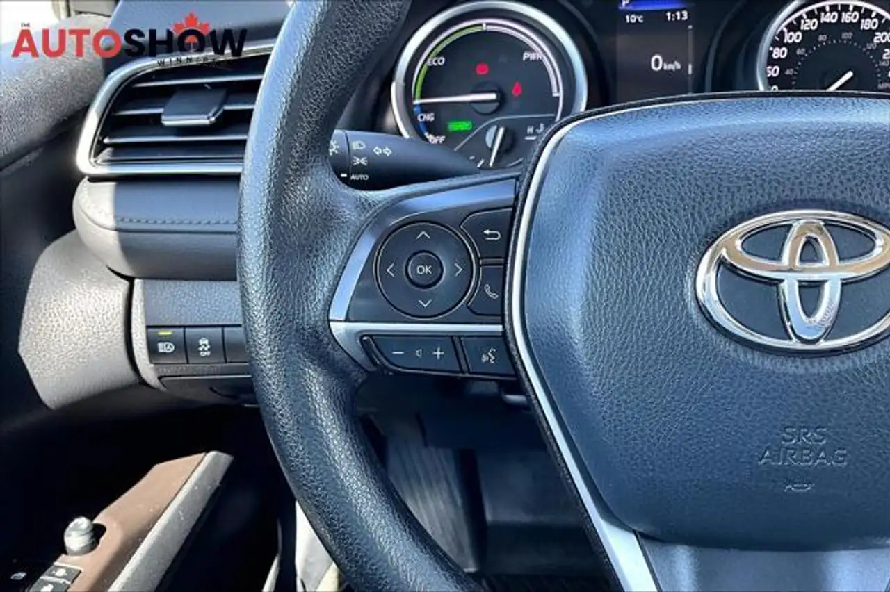 Toyota Camry снимка Toyota Camry