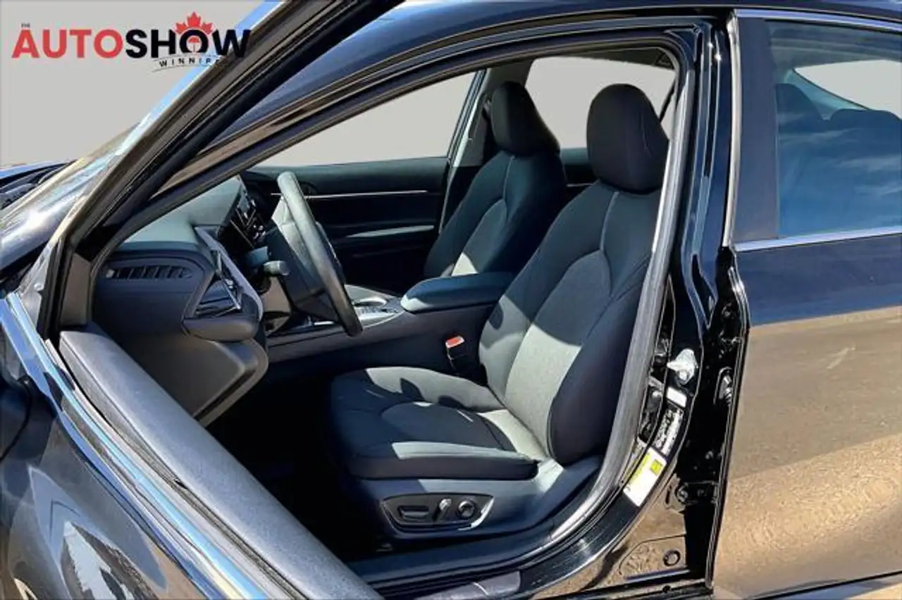 Toyota Camry снимка Toyota Camry