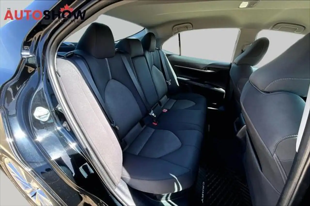 Toyota Camry снимка Toyota Camry