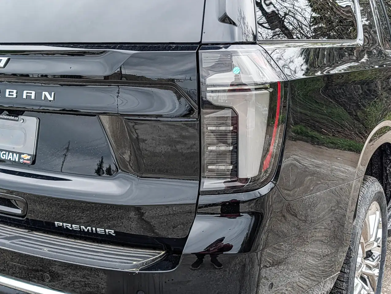 Chevrolet Suburban снимка Chevrolet Suburban