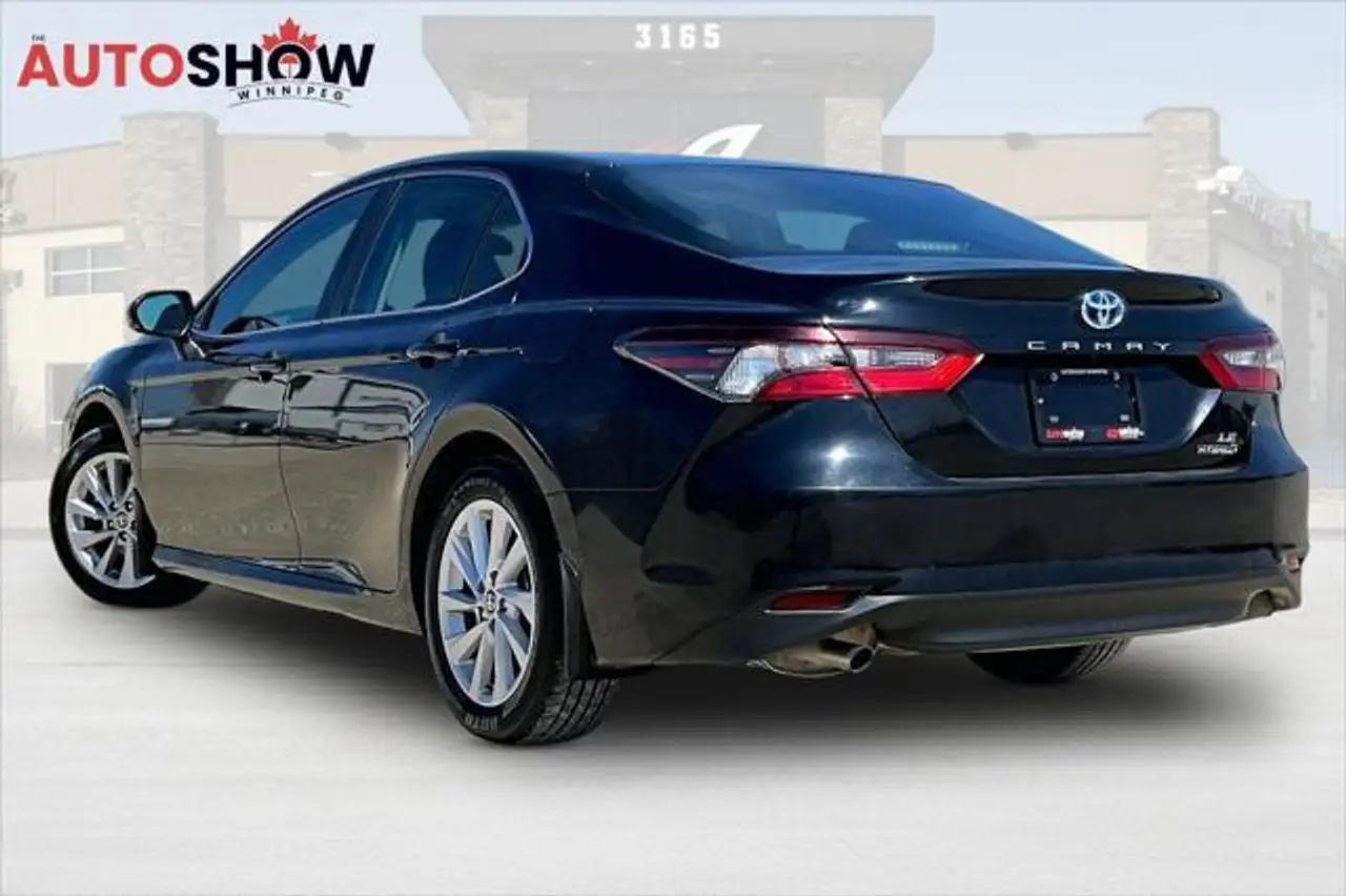 Toyota Camry снимка Toyota Camry