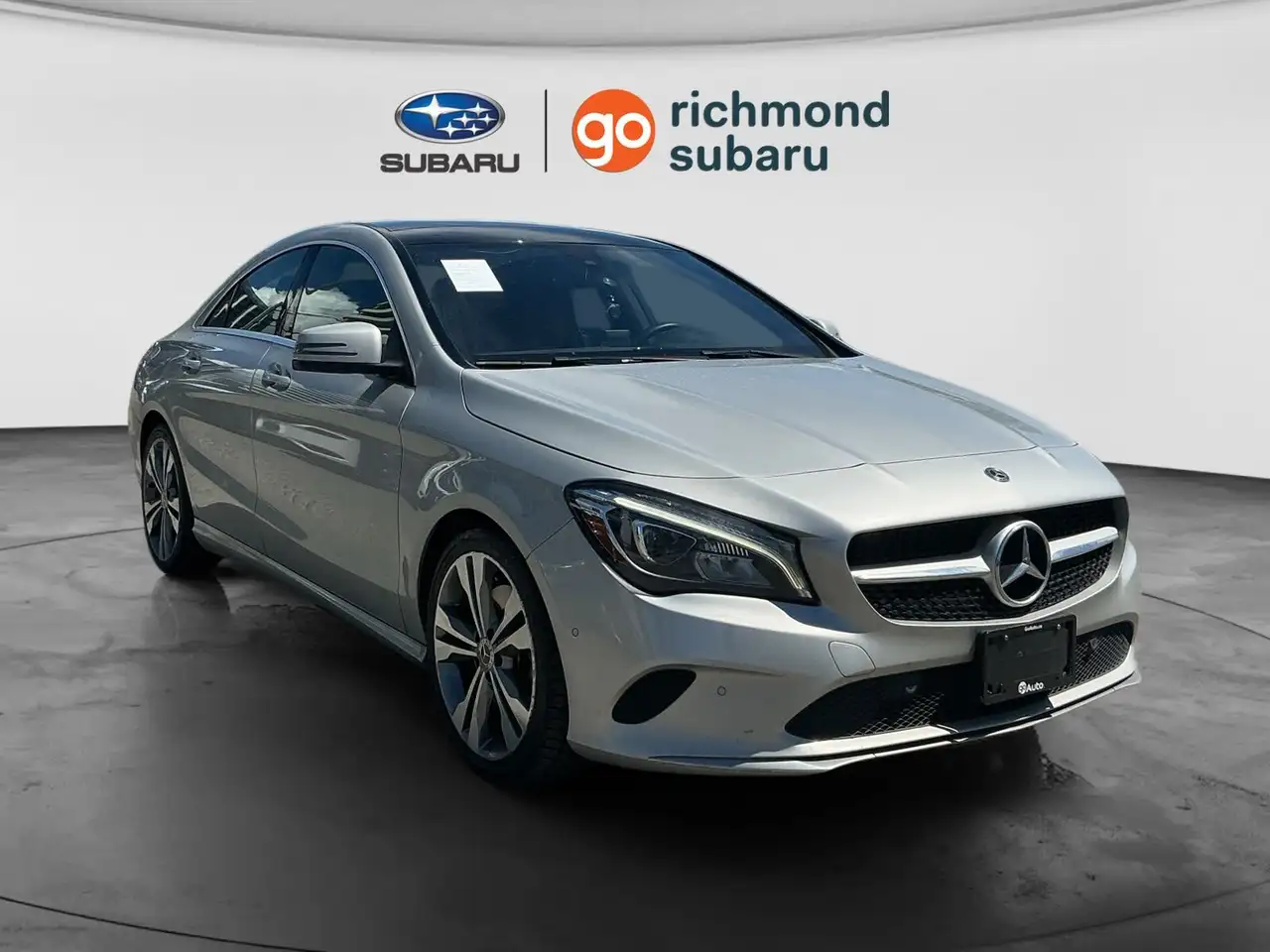 Mercedes-Benz CLA снимка Mercedes-Benz CLA