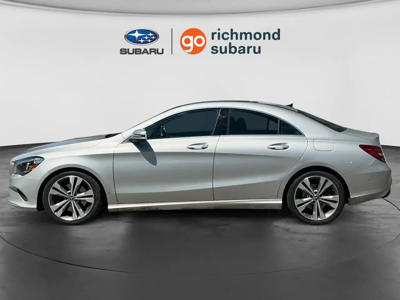 Mercedes-Benz CLA снимка Mercedes-Benz CLA
