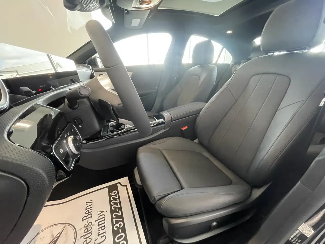 Mercedes-Benz CLA снимка Mercedes-Benz CLA
