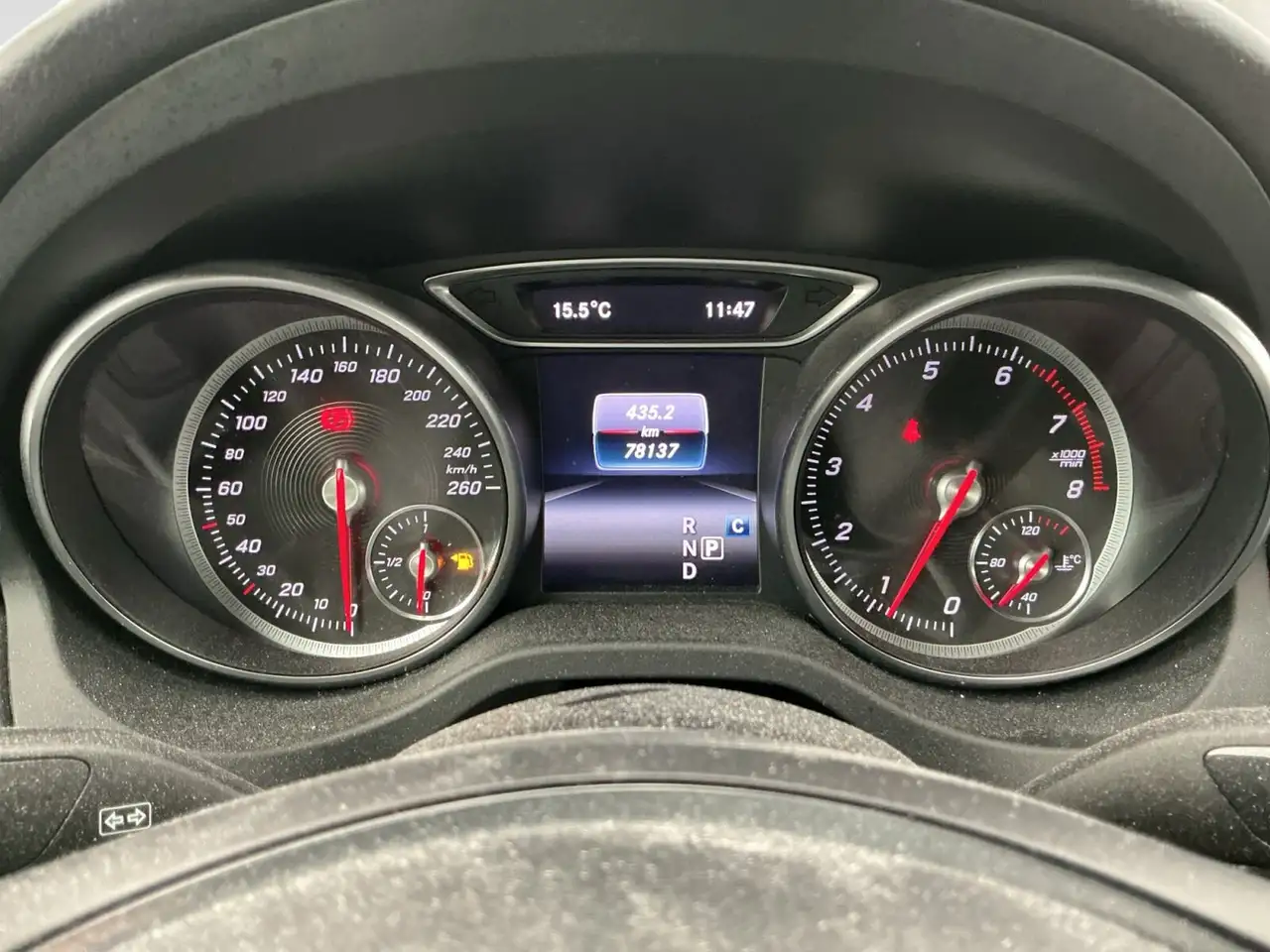 Mercedes-Benz CLA снимка Mercedes-Benz CLA