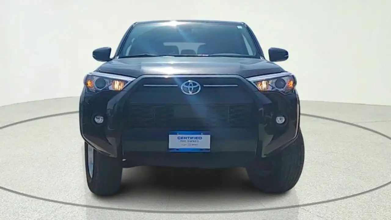 Toyota 4-Runner снимка Toyota 4-Runner