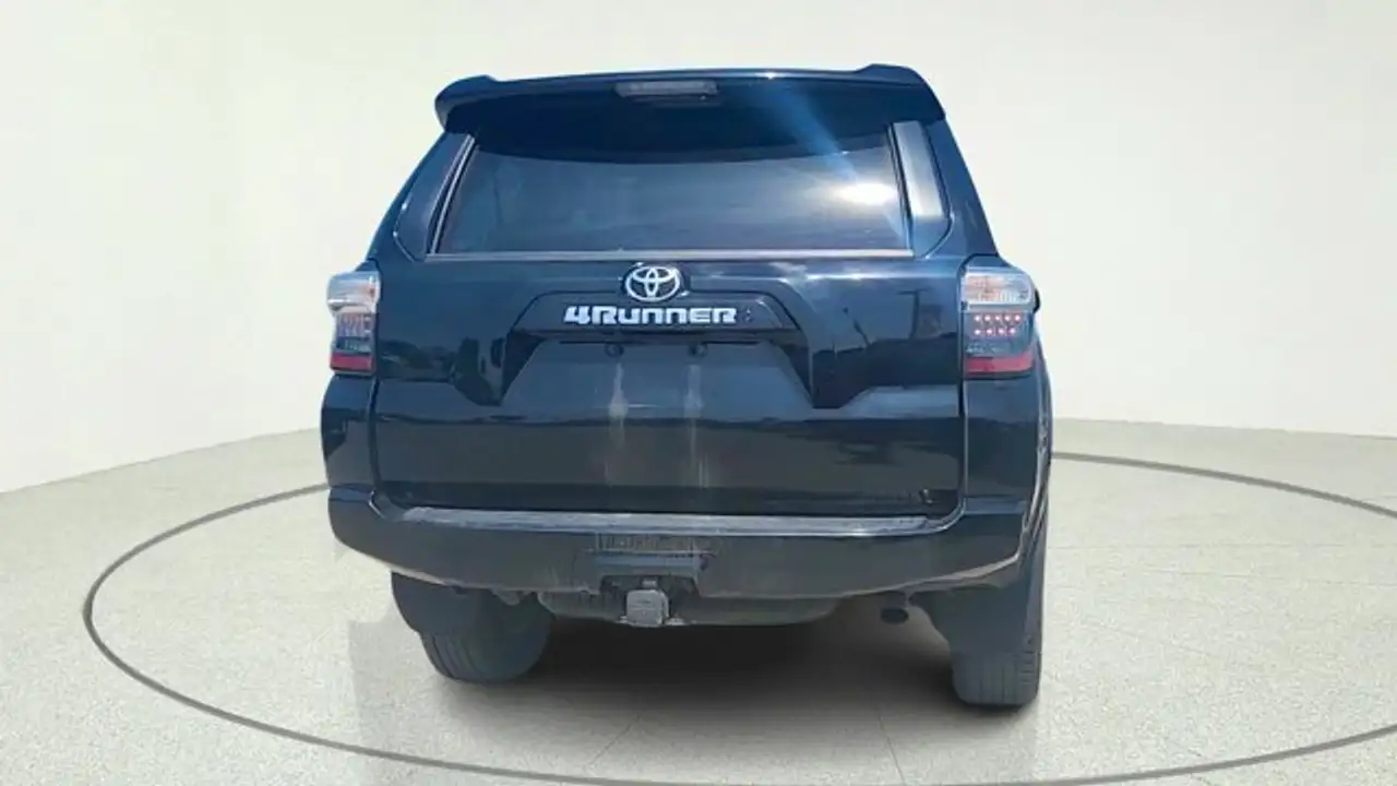 Toyota 4-Runner снимка Toyota 4-Runner