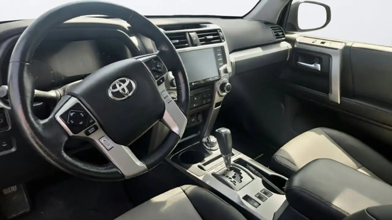 Toyota 4-Runner снимка Toyota 4-Runner
