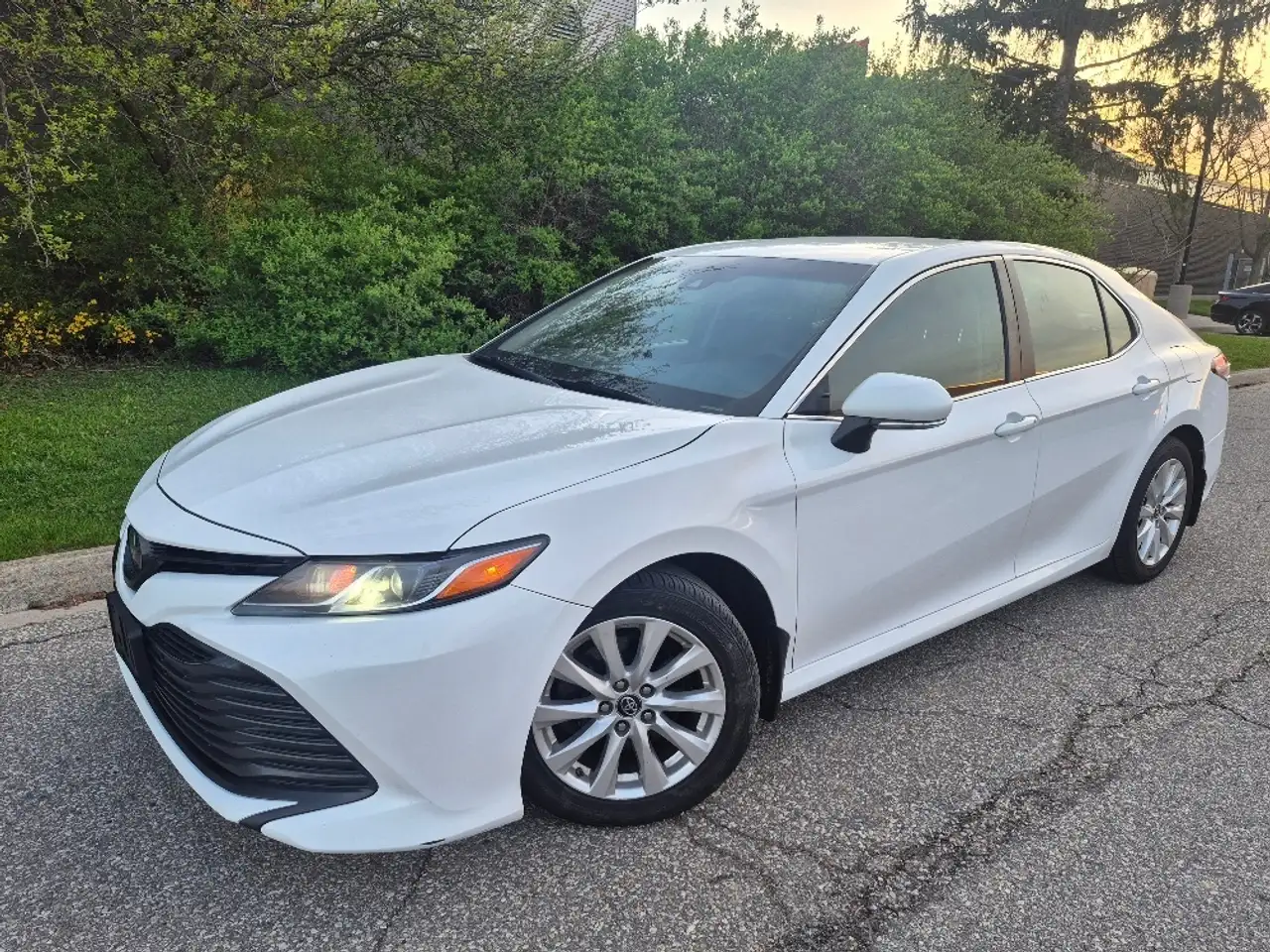 Toyota Camry снимка Toyota Camry