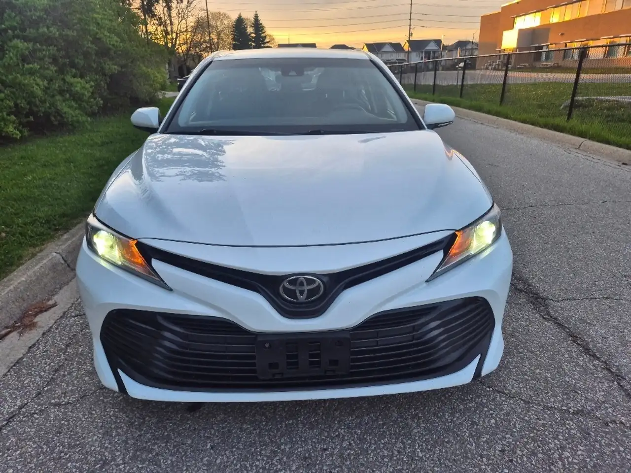 Toyota Camry снимка Toyota Camry