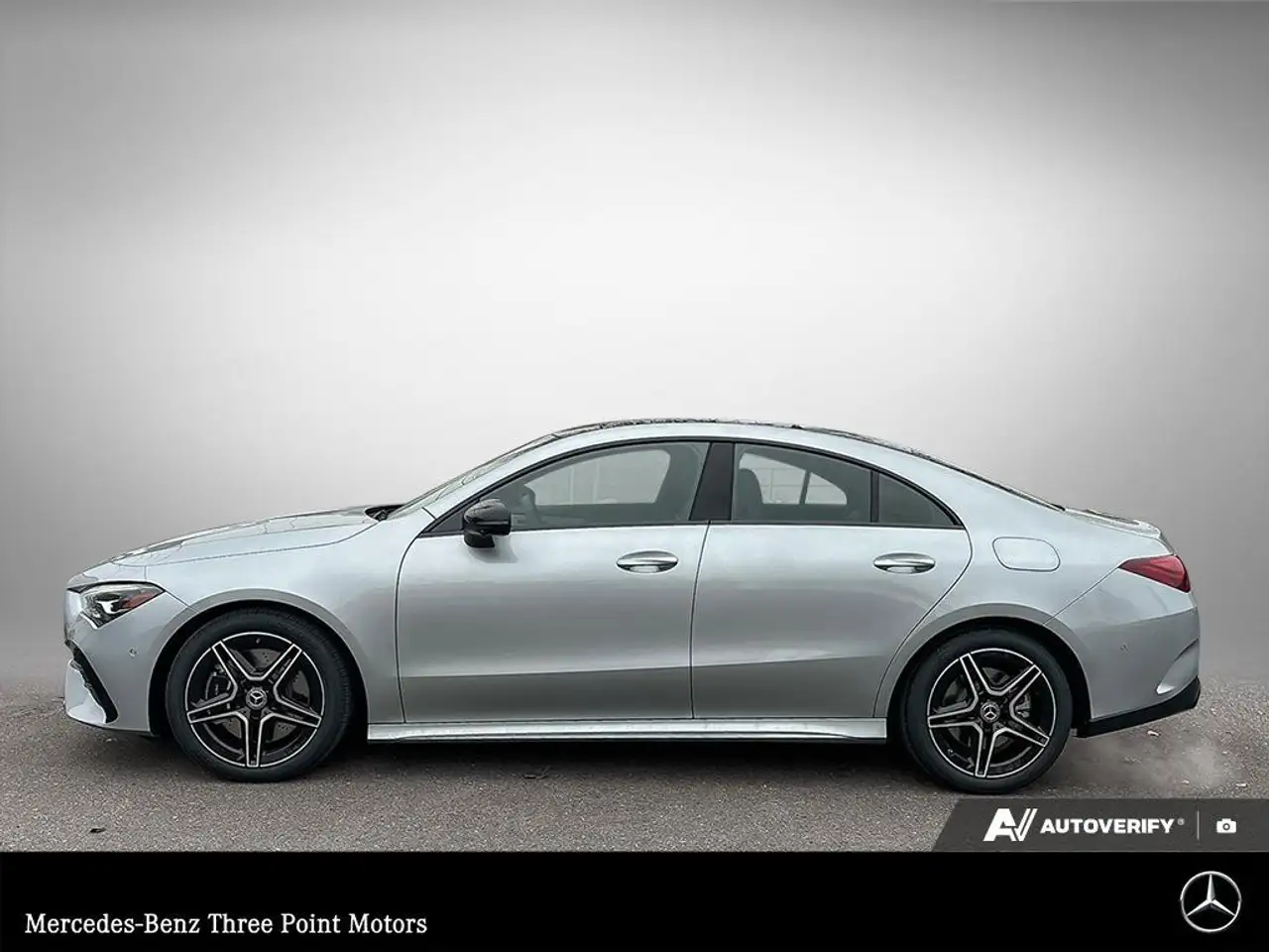 Mercedes-Benz CLA photo Mercedes-Benz CLA