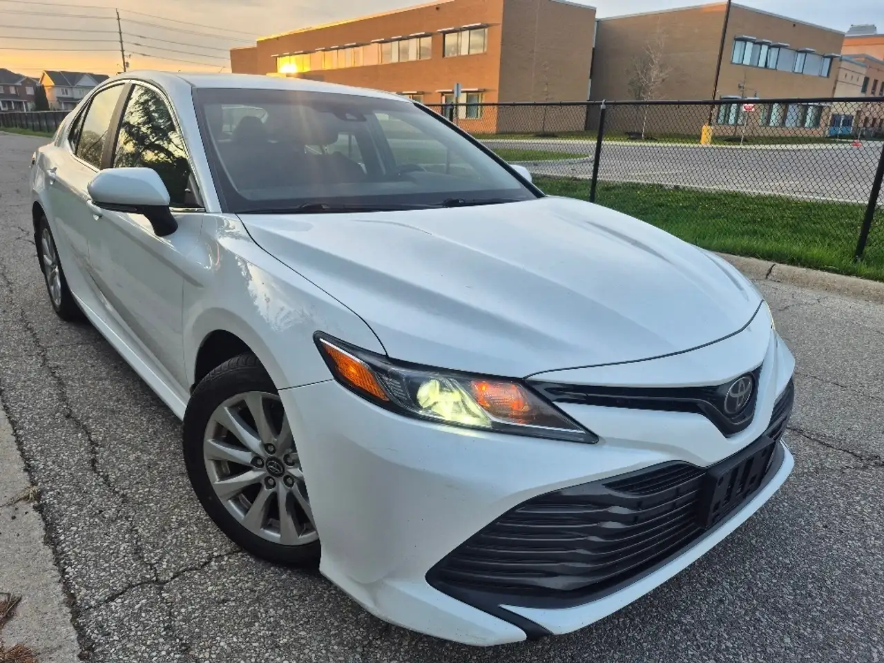 Toyota Camry снимка Toyota Camry