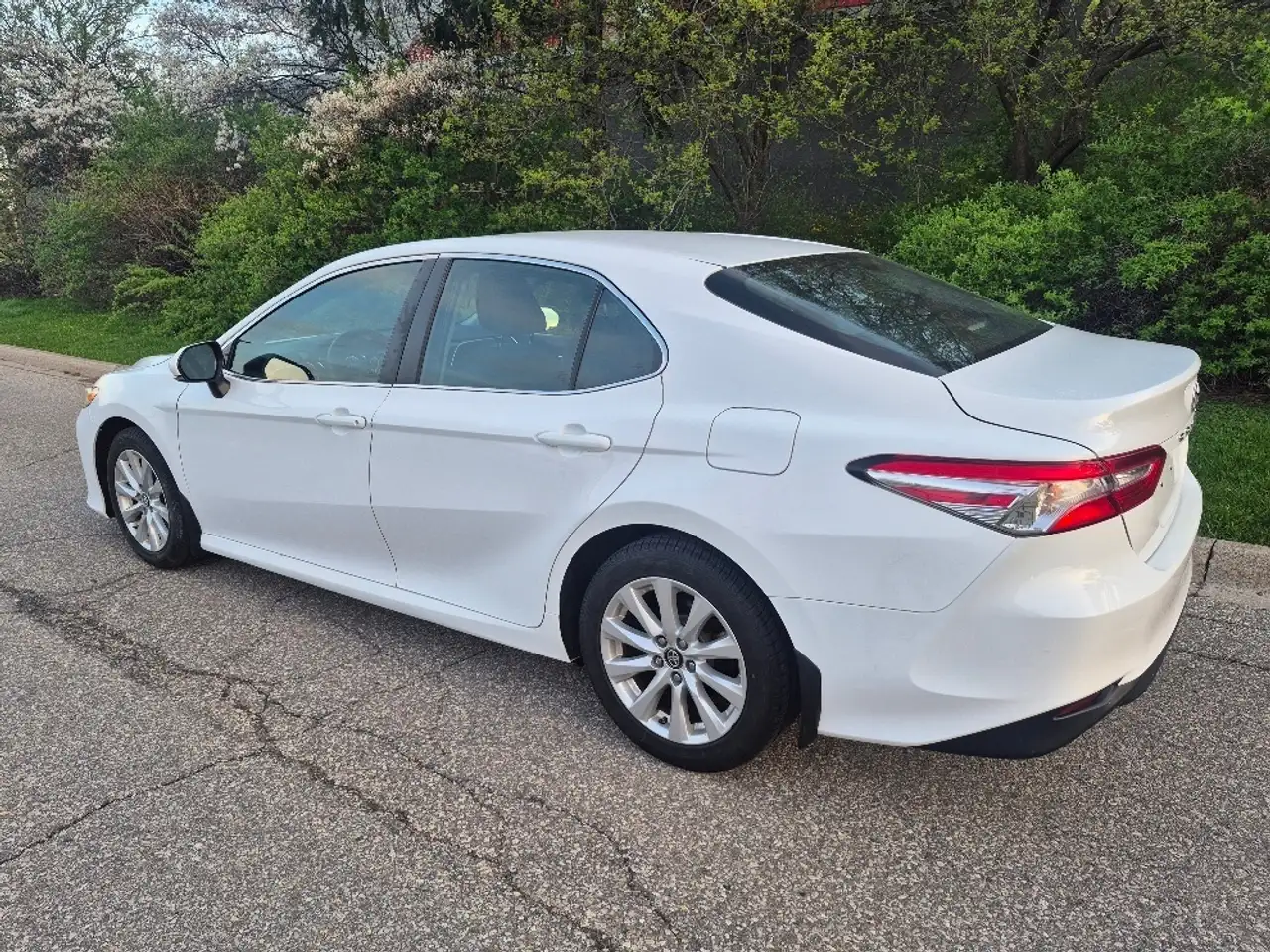 Toyota Camry снимка Toyota Camry