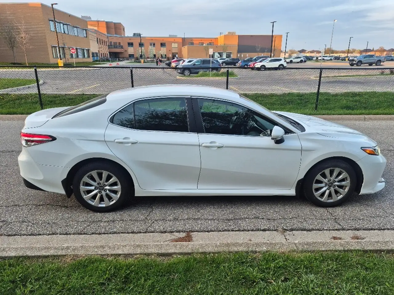 Toyota Camry снимка Toyota Camry