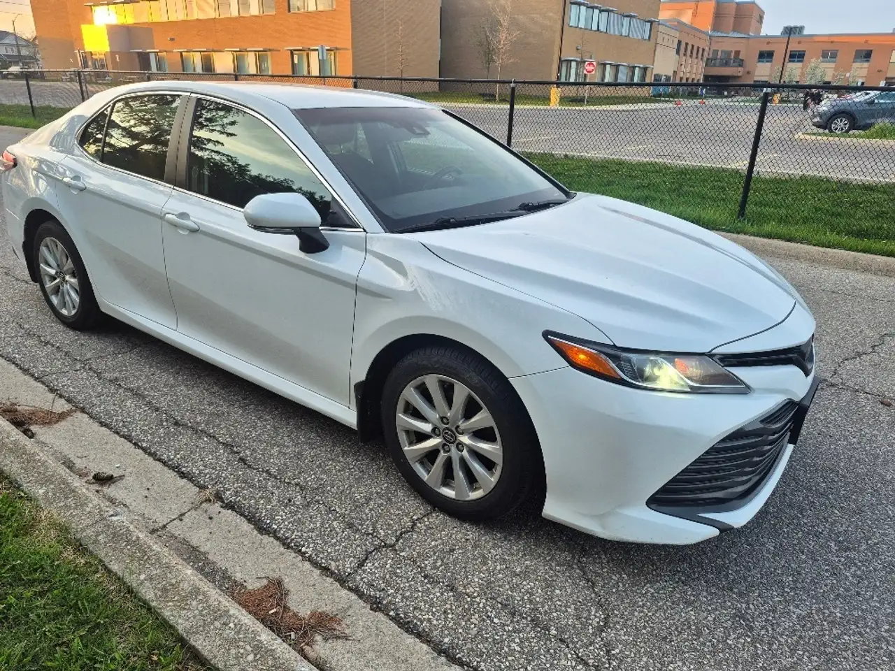 Toyota Camry снимка Toyota Camry