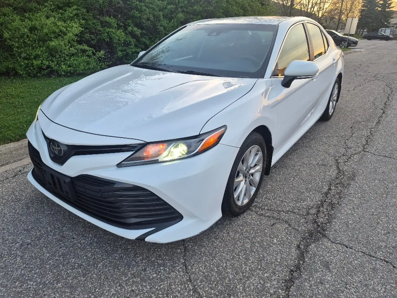 Toyota Camry снимка Toyota Camry