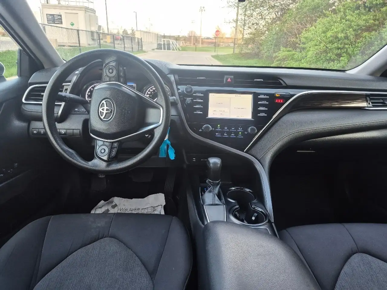 Toyota Camry снимка Toyota Camry