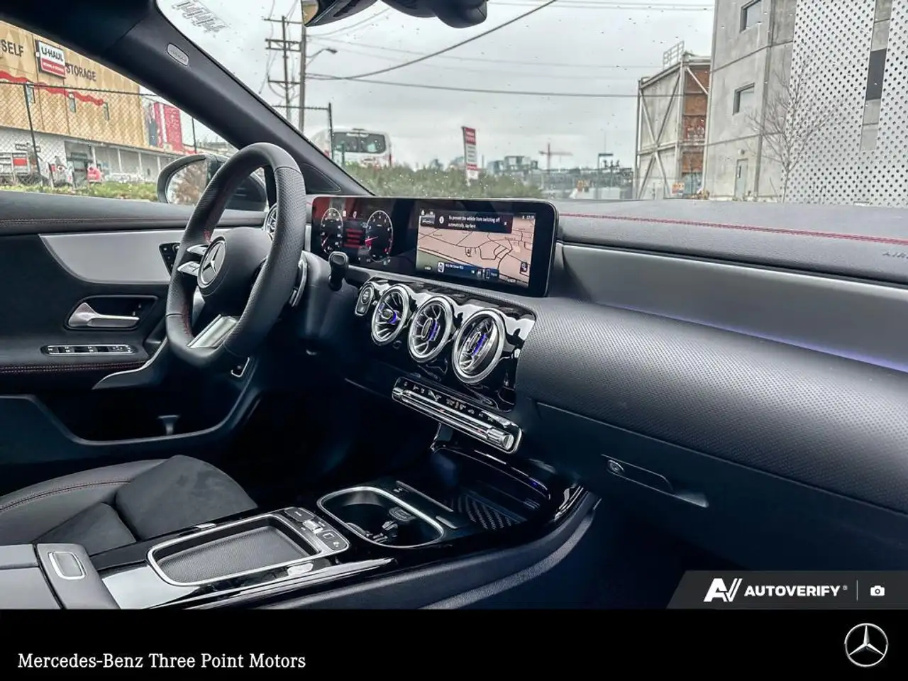 Mercedes-Benz CLA photo Mercedes-Benz CLA
