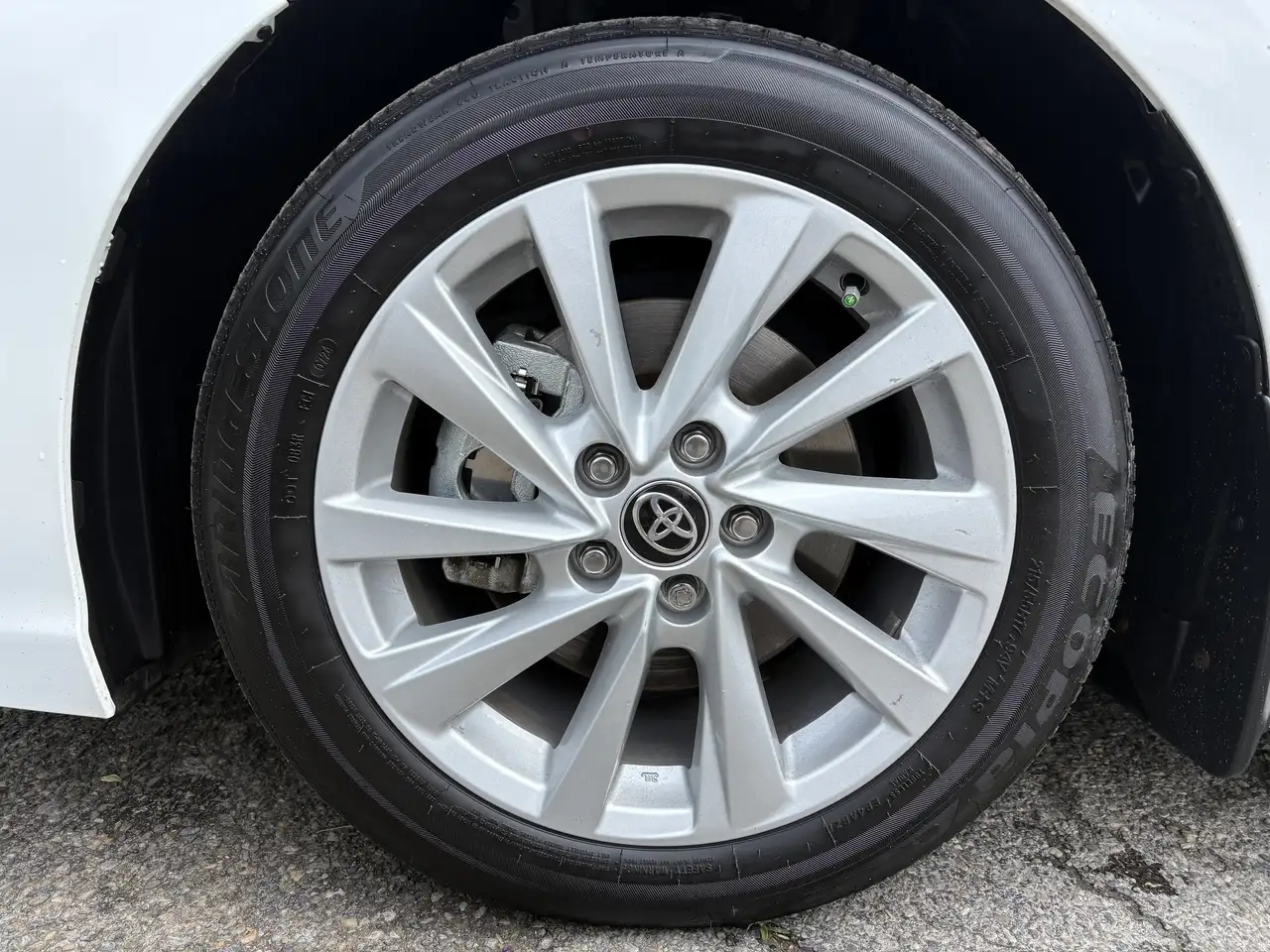 Toyota Camry снимка Toyota Camry