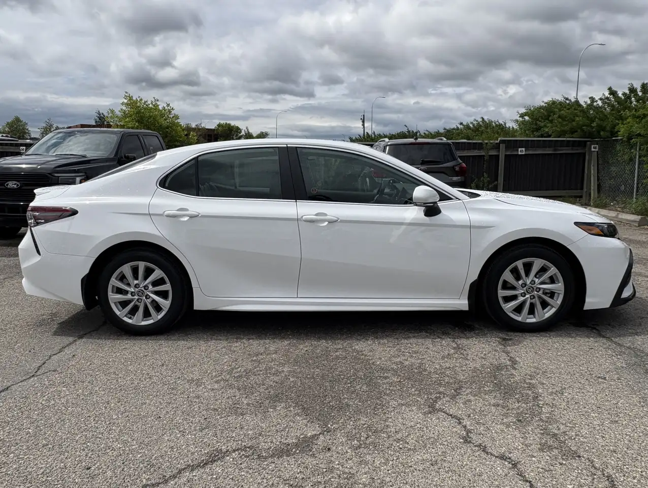 Toyota Camry снимка Toyota Camry