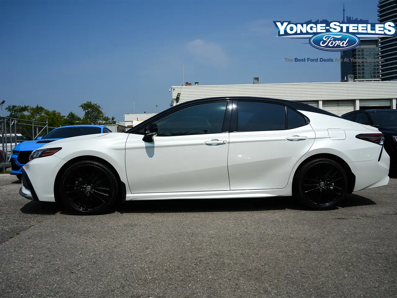 Toyota Camry снимка Toyota Camry