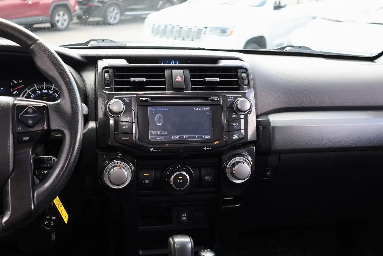 Toyota 4-Runner снимка Toyota 4-Runner