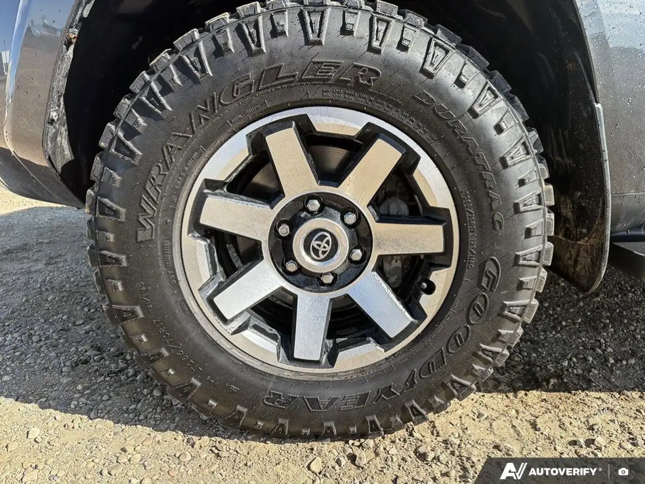 Toyota 4-Runner снимка Toyota 4-Runner