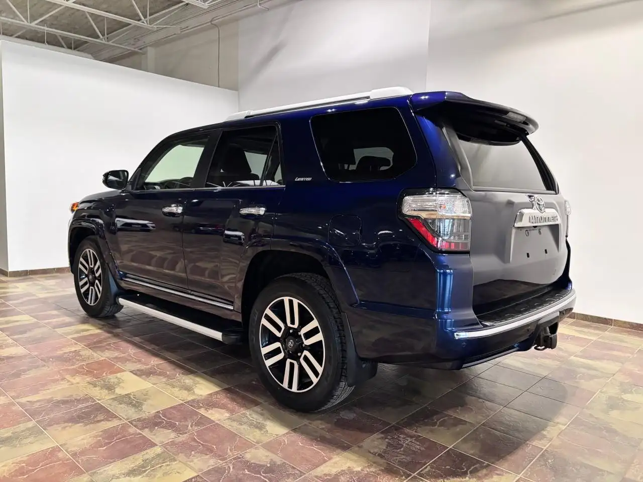 Toyota 4-Runner снимка Toyota 4-Runner
