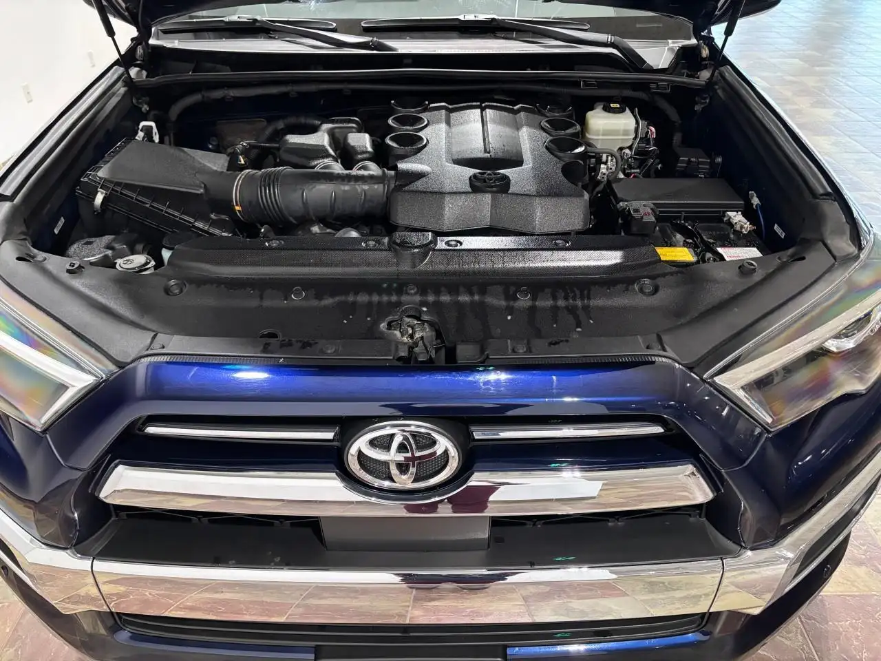 Toyota 4-Runner снимка Toyota 4-Runner