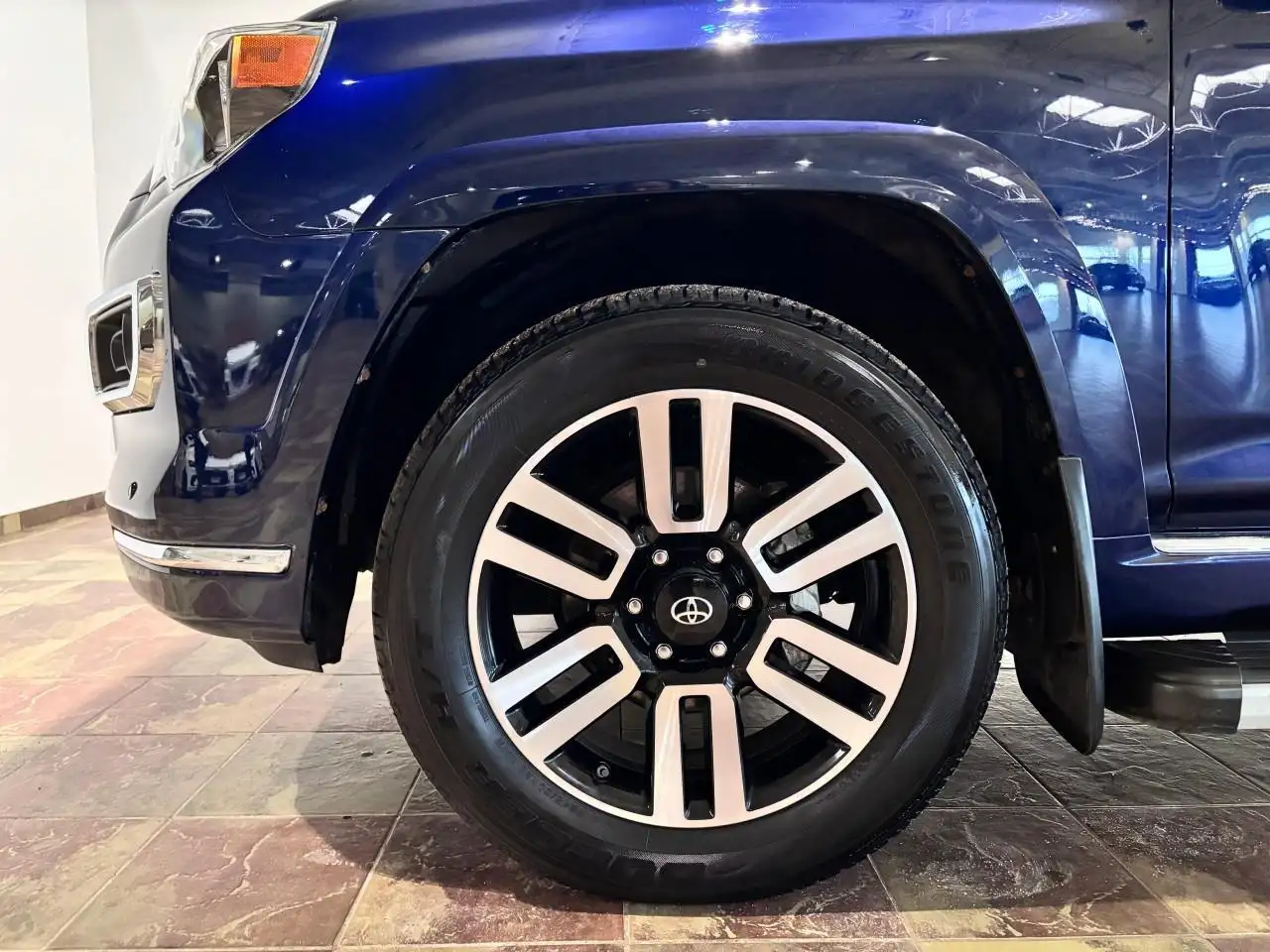 Toyota 4-Runner снимка Toyota 4-Runner